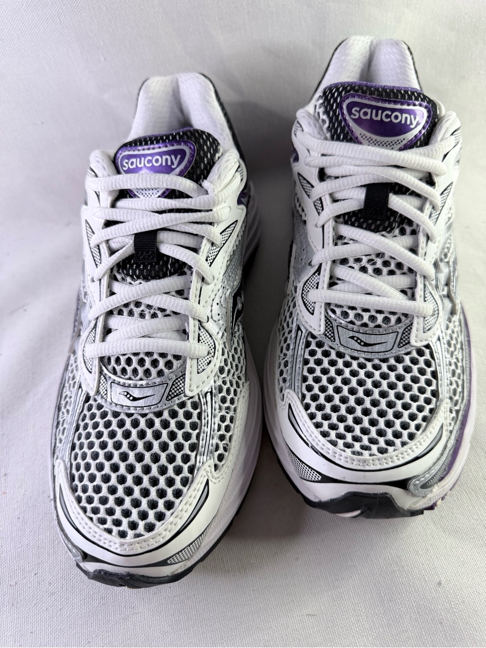 Saucony Inisex Size 6.5 White, Purple & Black Athletic Running Shoes